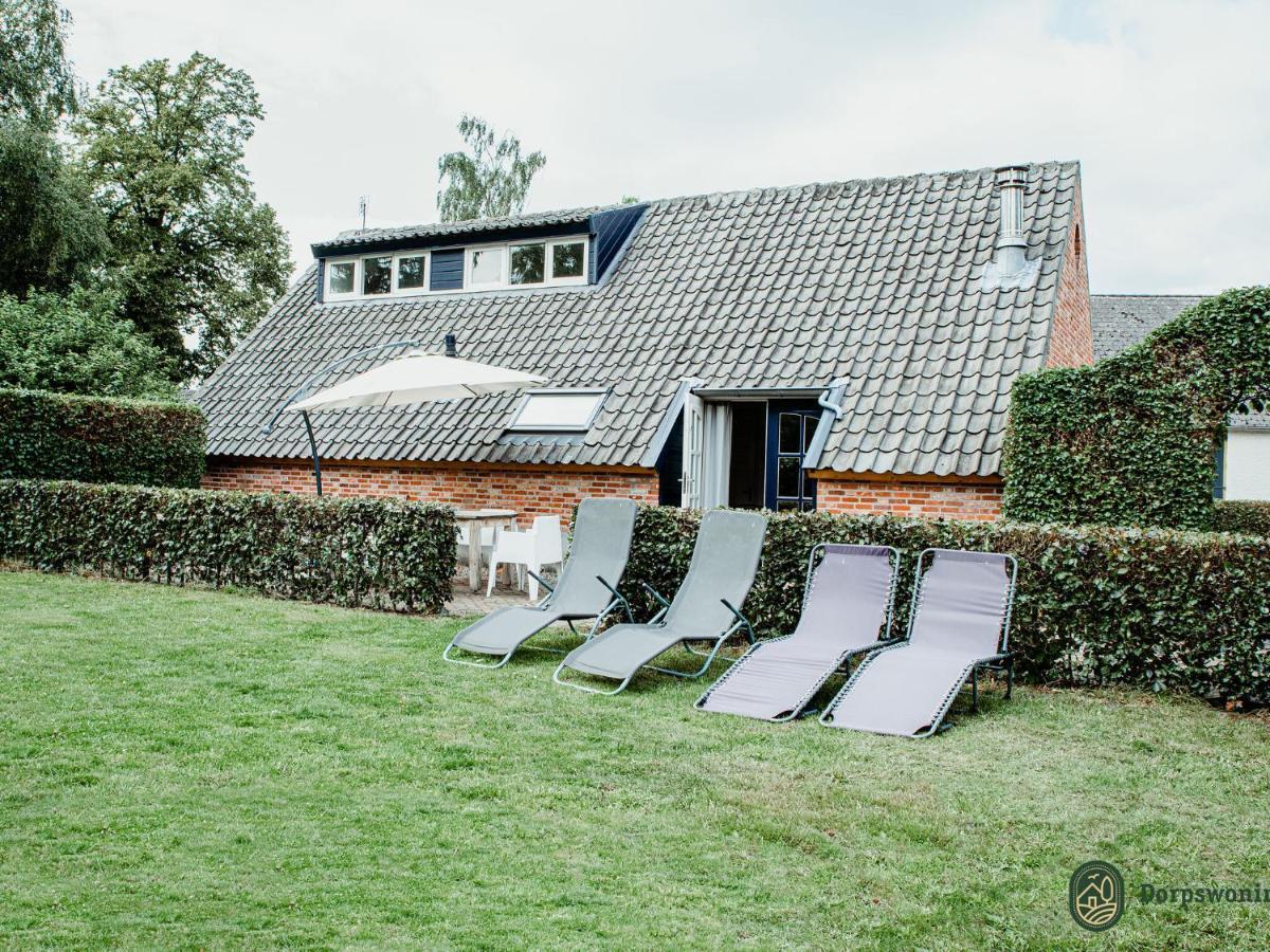 Modern Holiday Home In Valkenswaard With Private Garden Bagian luar foto